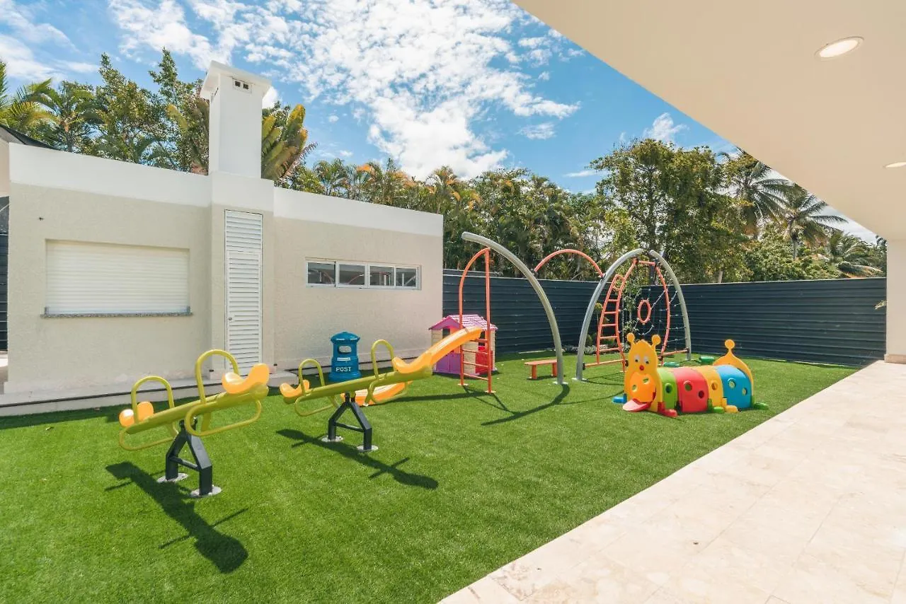 Exclusive Rustic Villa At Green One Munoz